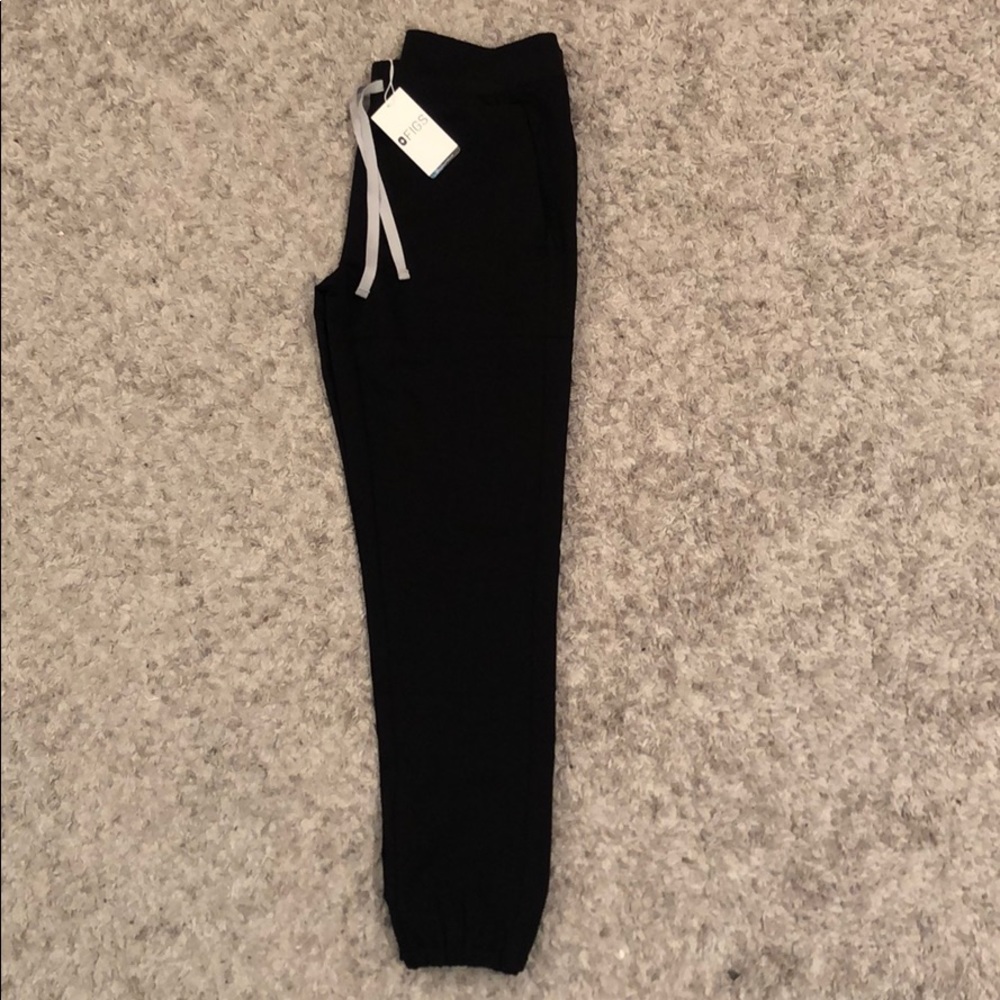 FIGS Wasu- Jogger Scrub Pants (Black) (Small)
